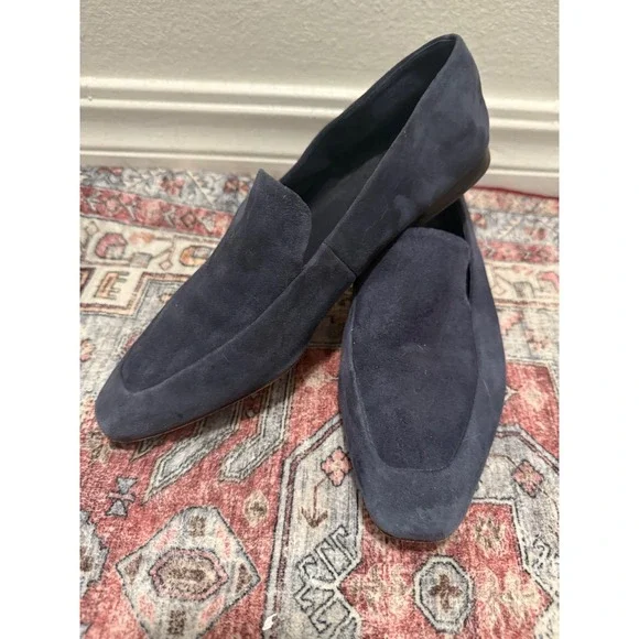 Vince‎ Suede Loafers Navy Blue Square Toe Slip On Flats Women's Size 7.5 - Picture 2 of 6